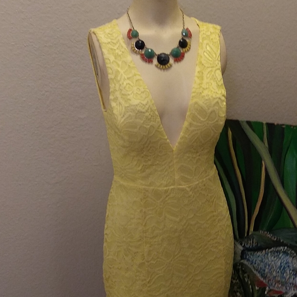 Sunny Yellow Occasional Dress - Picture 3 of 10